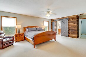 Blakeslee Home w/ Game Room - 5 Mi to Skiing!