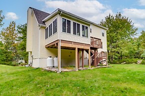Blakeslee Home w/ Game Room - 5 Mi to Skiing!
