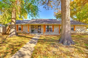Norman Home w/ Fenced Yard & Grill: 1 Mi to OU!
