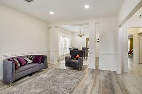 Spacious Houston Home w/ Patio, Grill & Fireplace!