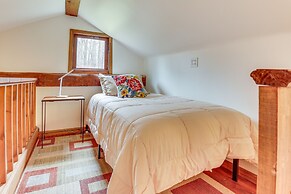 Chagrin Falls Home ~ 2 Mi to Town!