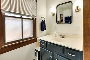 Chagrin Falls Home ~ 2 Mi to Town!