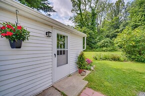 Chagrin Falls Home ~ 2 Mi to Town!