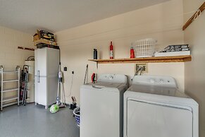 14 Mi to Disney: Home w/ Private Pool in Davenport