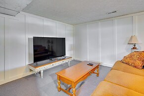 Hocking Hills Hideaway w/ Hot Tub & Fire Pit!