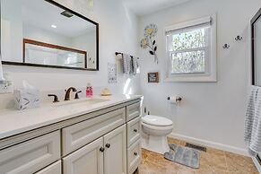 Hocking Hills Hideaway w/ Hot Tub & Fire Pit!