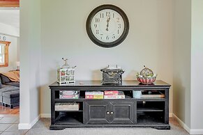 Hocking Hills Hideaway w/ Hot Tub & Fire Pit!