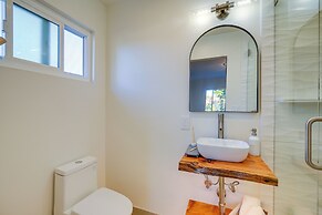 Seaside Home w/ Hot Tub & Patio: Close to Beaches!