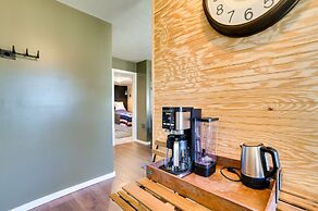 Chic Harrison Home: Walk to Wilson State Park!