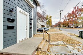 Cozy Missouri Escape w/ Balcony, Near Colleges!