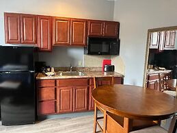 Gamble Farm Inn and Suites