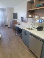 Candlewood Suites Southfield - Detroit by IHG