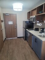 Candlewood Suites Southfield - Detroit by IHG