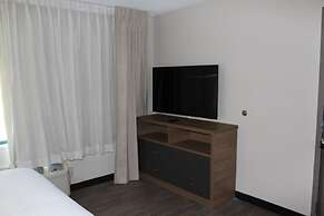 Candlewood Suites Southfield - Detroit by IHG