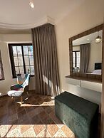 1 Antika Jabalal-lovebdeh