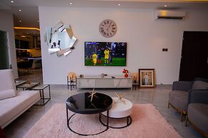 The Pearl Luxury Apartments