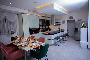 The Pearl Luxury Apartments