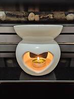 Room in House - Downtown Delight - Triple Room With Garden View