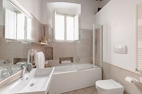 Grottino Love Luxury