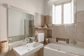 Grottino Love Luxury