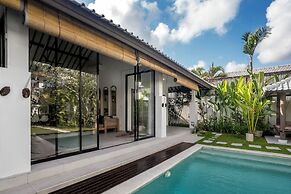 Villa Moju by Alfred in Bali