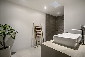 Villa Moju by Alfred in Bali