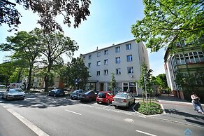 Orange by 3City Rentals