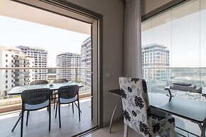 Luxury Tower parking Shopping Mall 2BR