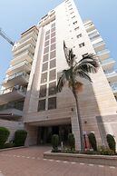 Luxury Tower parking Shopping Mall 2BR