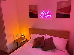 East London Apartment Near Station & Free Parking