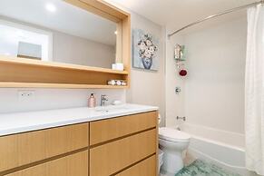 Sky Ala Moana 2307 1 Bedroom Condo by RedAwning