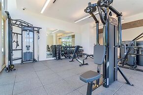 Sky Ala Moana 2307 1 Bedroom Condo by RedAwning