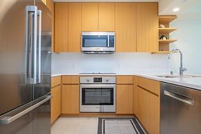 Sky Ala Moana 2307 1 Bedroom Condo by RedAwning