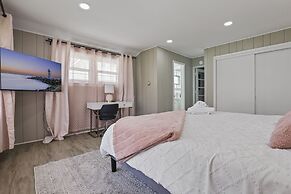Charming Retreat In The Heart Of Des Plaines 3 Bedroom Residence by Re