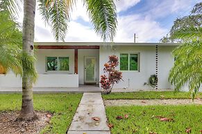 Spacious + Serene Miami Home: Walk to Metrorail!