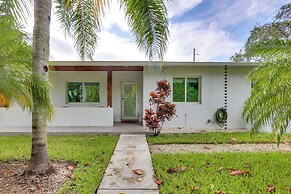 Spacious + Serene Miami Home: Walk to Metrorail!