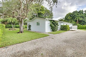 Spacious + Serene Miami Home: Walk to Metrorail!