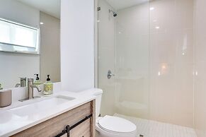 Spacious + Serene Miami Home: Walk to Metrorail!