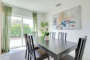 Spacious + Serene Miami Home: Walk to Metrorail!