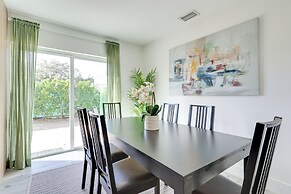 Spacious + Serene Miami Home: Walk to Metrorail!