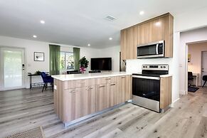 Spacious + Serene Miami Home: Walk to Metrorail!