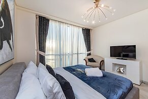 Excellent 2 bedroom at Al Fattan