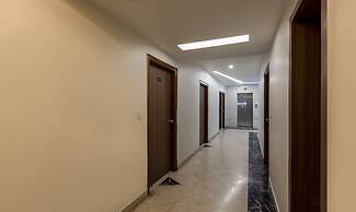 Smilestay Hiland Suites