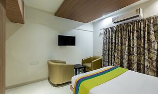 Smilestay Hiland Suites