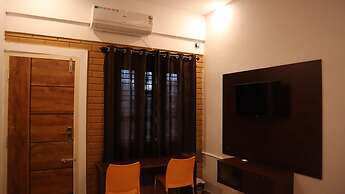 Smilestay Shree Jayaganga Arcade