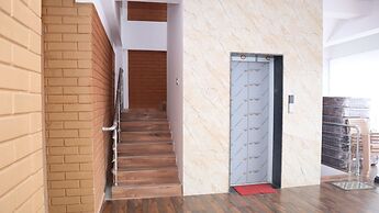 Smilestay Shree Jayaganga Arcade