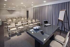Momax Hotel