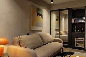 Momax Hotel