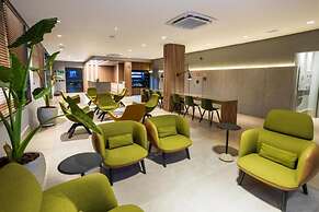 Momax Hotel