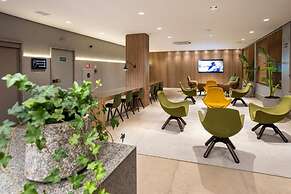 Momax Hotel
